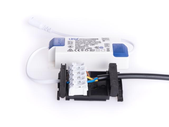 DIOLUM Alexa II 30W 830 60x60 UGR19